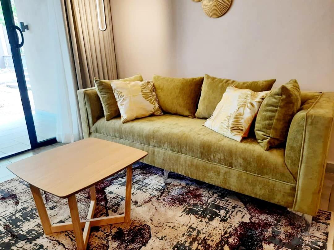 Instahomes By Tru - Garden Suites Blantyre Esterno foto