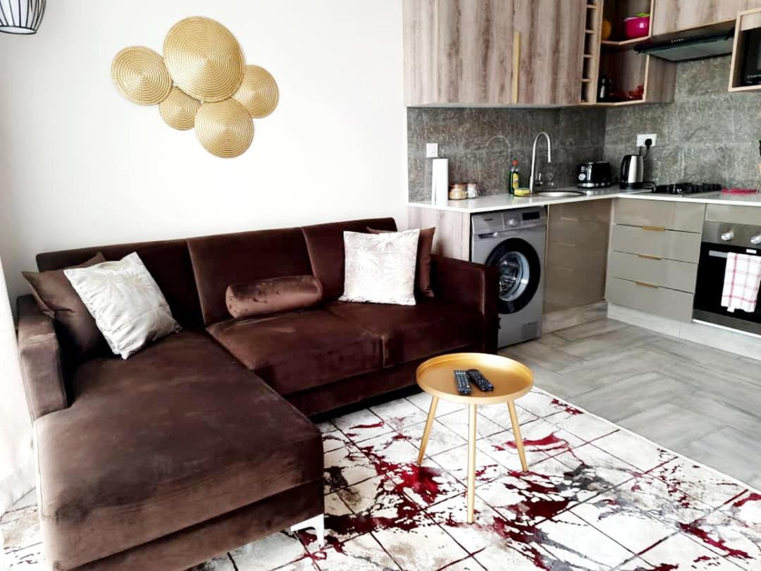 Instahomes By Tru - Garden Suites Blantyre Esterno foto